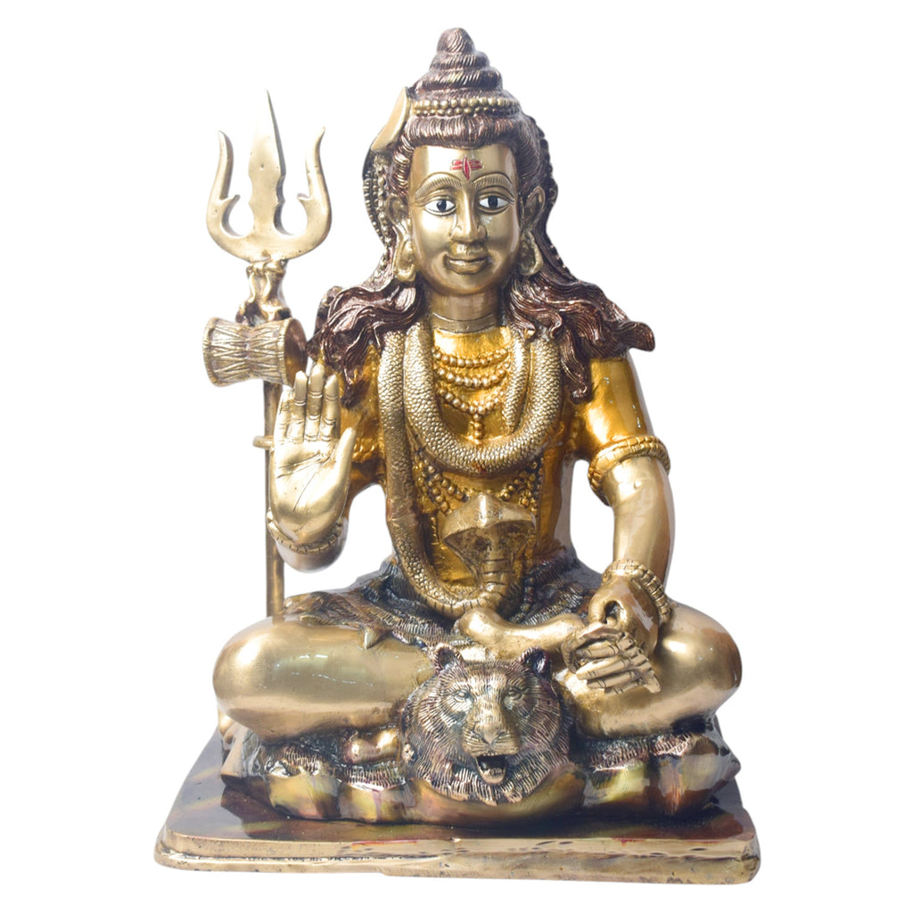 Embodying peace and spiritual focus, this 17.5-inch Brass Shiva Idol features Lord Shiva in a serene meditative posture. Known as the ultimate yogi, Lord Shiva is beautifully represented here with intricate detailing in brass, capturing the tranquility and profound wisdom of his meditation.