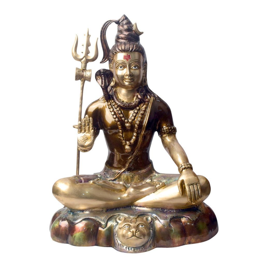 Embodying peace and spiritual focus, this 17-inch Brass Shiva Idol features Lord Shiva in a serene meditative posture. Known as the ultimate yogi, Lord Shiva is beautifully represented here with intricate detailing in brass, capturing the tranquility and profound wisdom of his meditation.