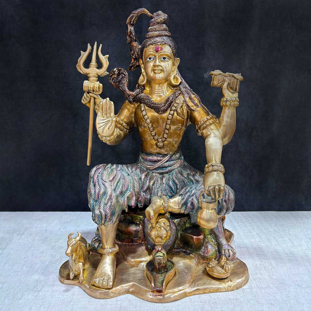 Bring divine energy and serenity into your space with this stunning 18.5-inch Brass Statue of Lord Shiva. Expertly crafted from high-quality brass, this statue beautifully depicts Lord Shiva in a powerful yet peaceful stance, symbolizing both strength and tranquility.